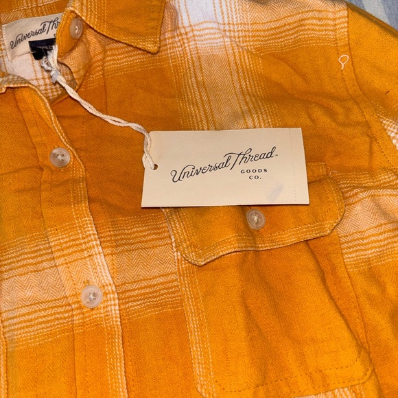 Universal Threads Button Down - Picture 3 of 4